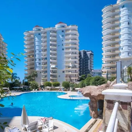 A Luxury Flat In A Complex In Appartamento *